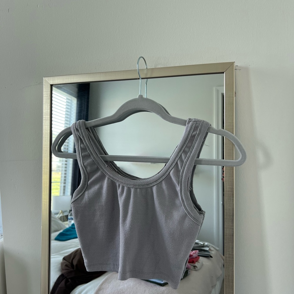 Signature 8 Crop Top Tank Grey